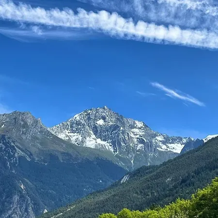 Chaleureux A Avec Vue Sur La Montagne 쿠쉐벨